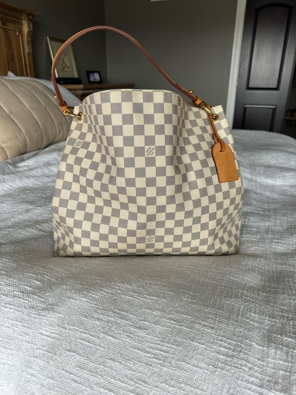Louis Vuitton Damier Azur Checkered Shoulder Bag in Cream and Tan - Picture 4 of 8